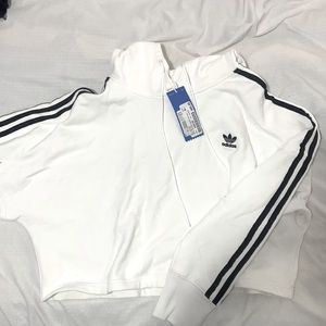 NWT Womens Nike cropped sweater